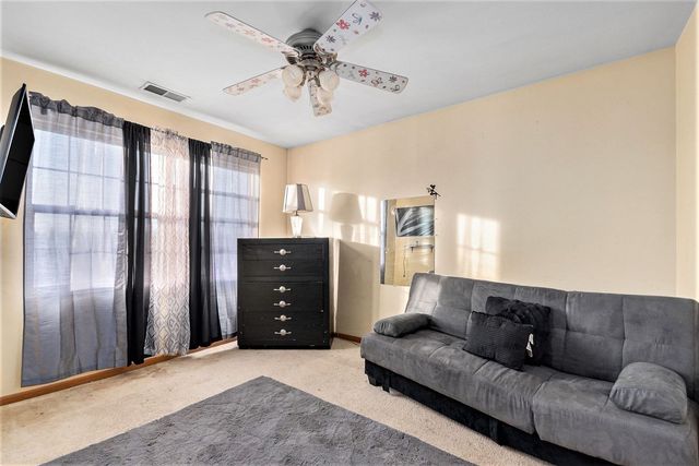 914 Cottonwood Drive, Elwood, IL 60421