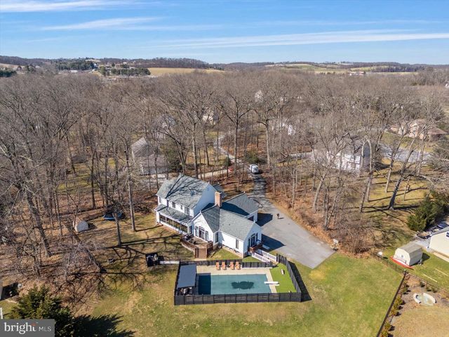 3813 3 WOOD DR, Hampstead, MD 21074