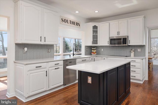 3813 3 WOOD DR, Hampstead, MD 21074