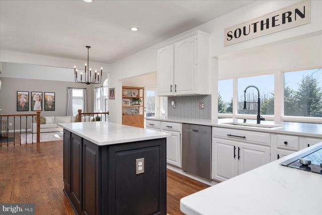 3813 3 WOOD DR, Hampstead, MD 21074