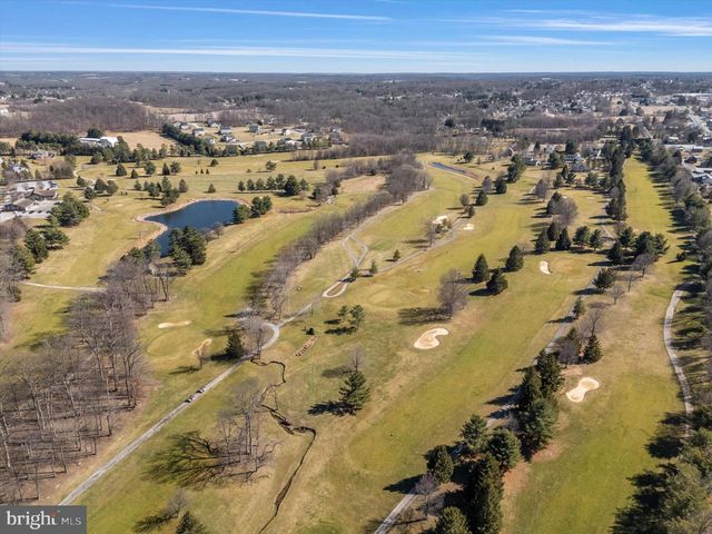 3813 3 WOOD DR, Hampstead, MD 21074