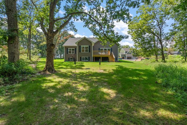 717 Druim Trail, Crown Point, IN 46307