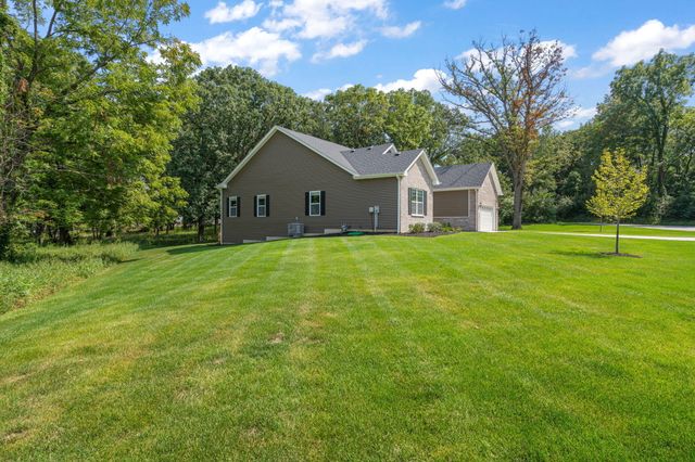 717 Druim Trail, Crown Point, IN 46307