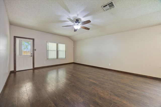2701 Redwood Street, Royse City, TX 75189