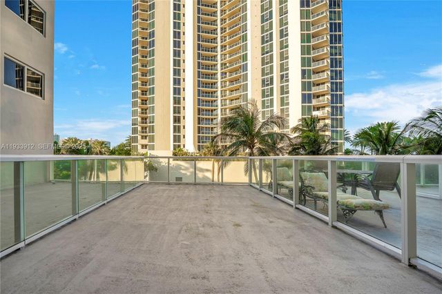 19201 Collins Ave 124, Sunny Isles Beach, FL 33160