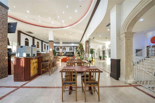 19201 Collins Ave 124, Sunny Isles Beach, FL 33160