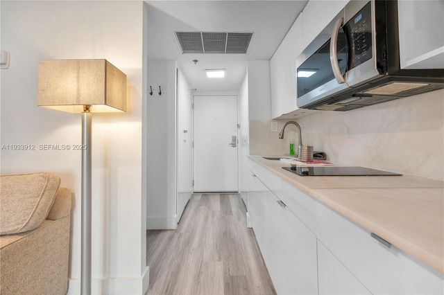 19201 Collins Ave 124, Sunny Isles Beach, FL 33160