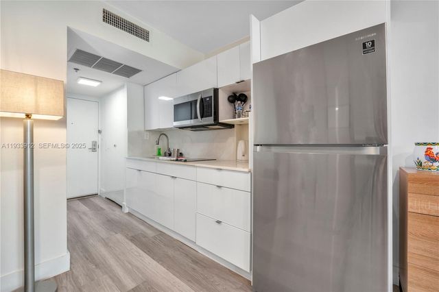 19201 Collins Ave 124, Sunny Isles Beach, FL 33160