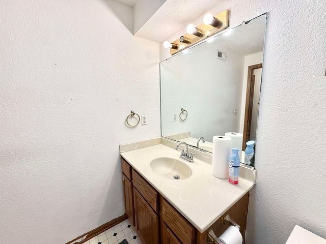 1831 S Brandon St, Wichita, KS 67207
