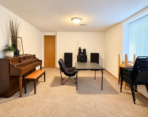 1831 S Brandon St, Wichita, KS 67207