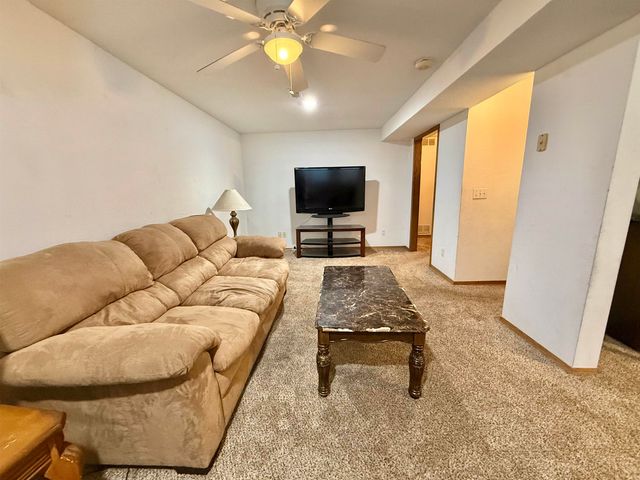 1831 S Brandon St, Wichita, KS 67207