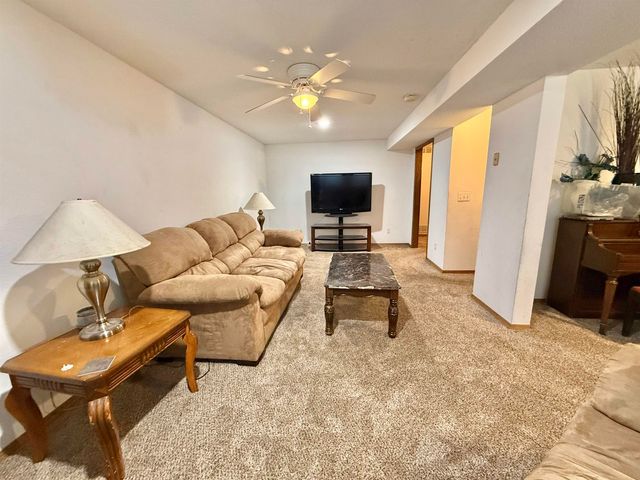 1831 S Brandon St, Wichita, KS 67207