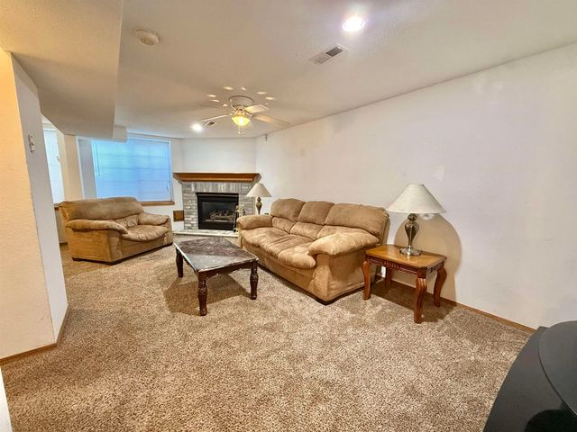 1831 S Brandon St, Wichita, KS 67207