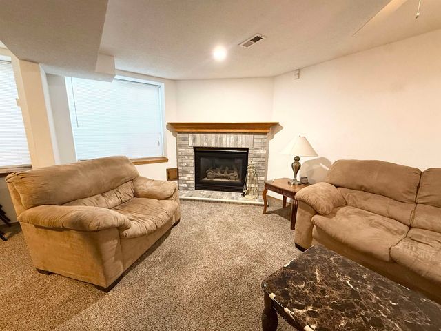 1831 S Brandon St, Wichita, KS 67207