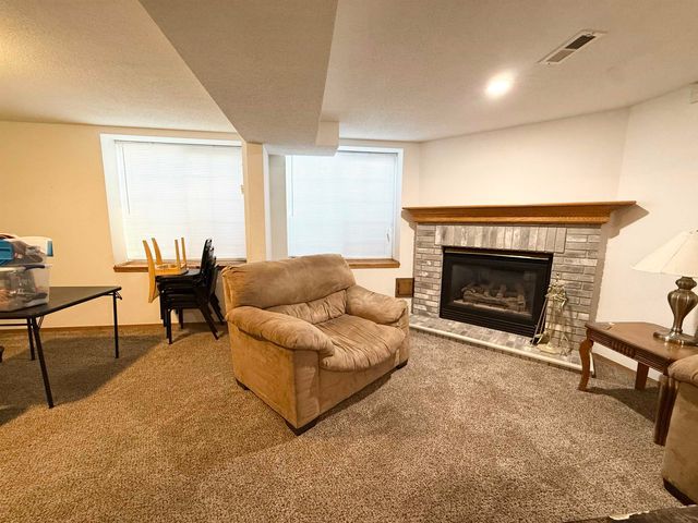 1831 S Brandon St, Wichita, KS 67207