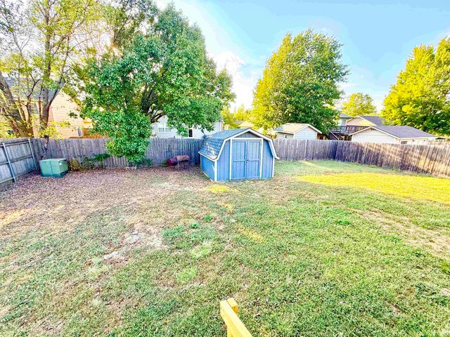 1831 S Brandon St, Wichita, KS 67207
