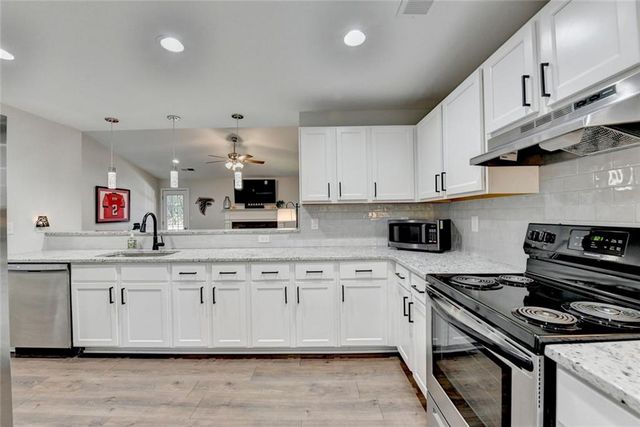 324 Teal Court, Roswell, GA 30076