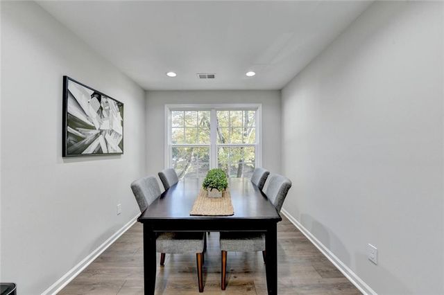 324 Teal Court, Roswell, GA 30076