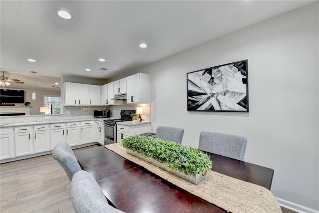 324 Teal Court, Roswell, GA 30076