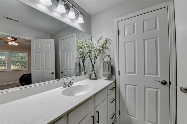 324 Teal Court, Roswell, GA 30076