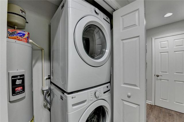 324 Teal Court, Roswell, GA 30076