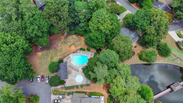 324 Teal Court, Roswell, GA 30076