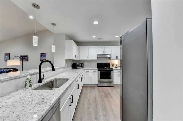 324 Teal Court, Roswell, GA 30076