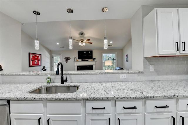 324 Teal Court, Roswell, GA 30076