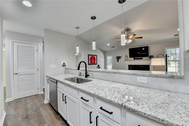 324 Teal Court, Roswell, GA 30076