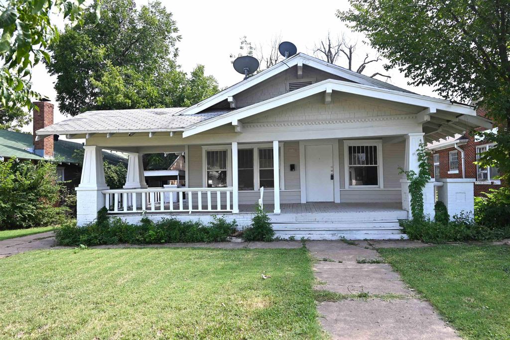 1705 PEARL AVENUE, Wichita Falls, TX 76301