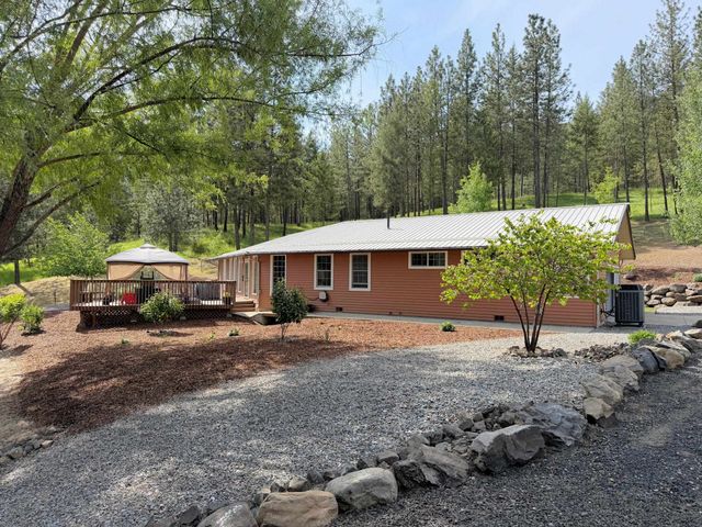 32765 N Rays Pl, Davenport, WA 99122 property photo