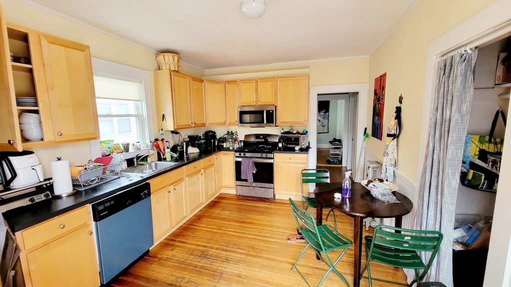 31 Leonard St 2, Somerville, MA 02144