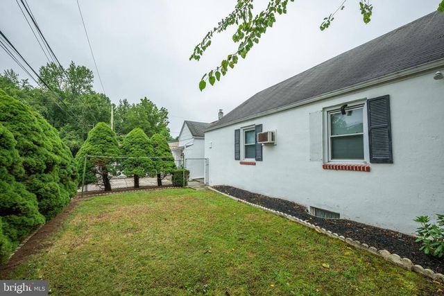 1309 BATH RD, Bristol, PA 19007
