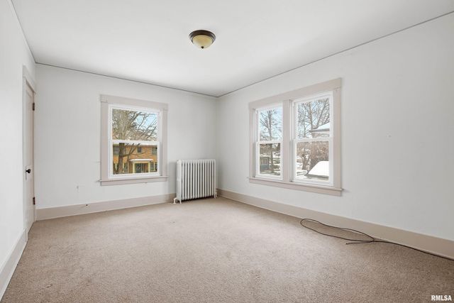 2618-2620 15TH Avenue, Moline, IL 61265