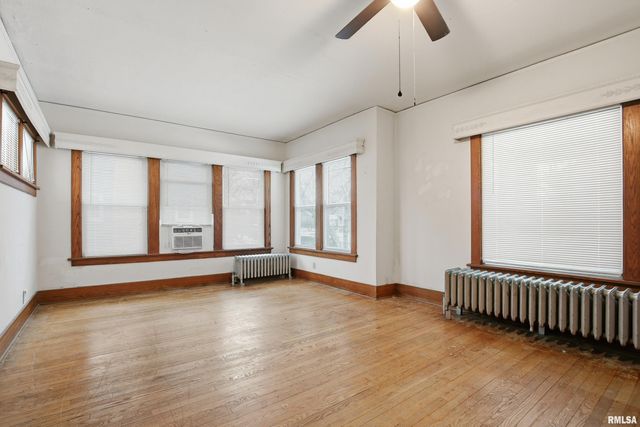 2618-2620 15TH Avenue, Moline, IL 61265