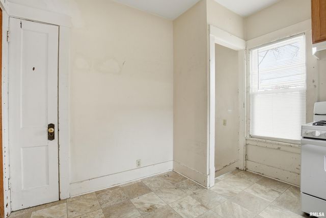 2618-2620 15TH Avenue, Moline, IL 61265