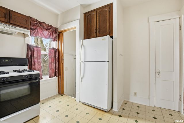 2618-2620 15TH Avenue, Moline, IL 61265