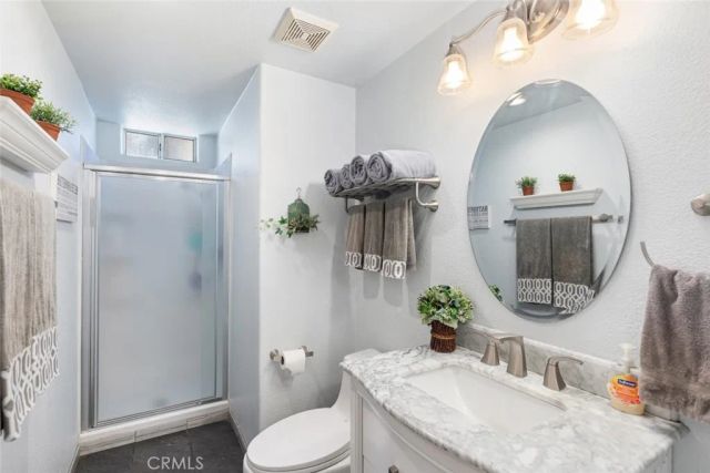 711 Lassen Drive, Corona, CA 92879