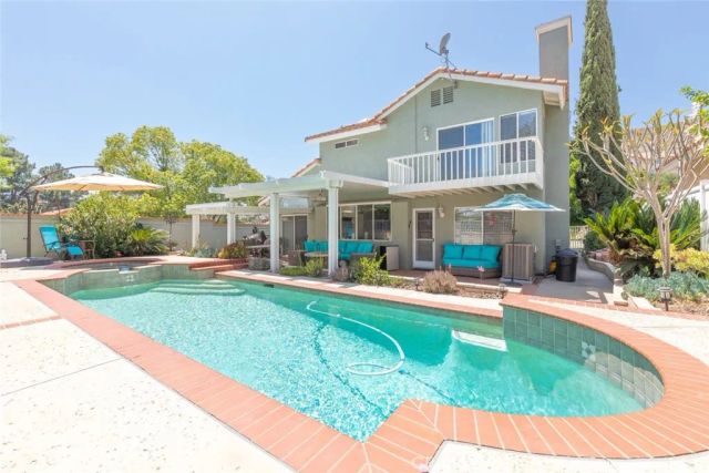 711 Lassen Drive, Corona, CA 92879