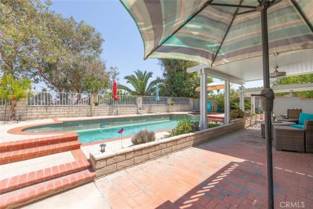 711 Lassen Drive, Corona, CA 92879