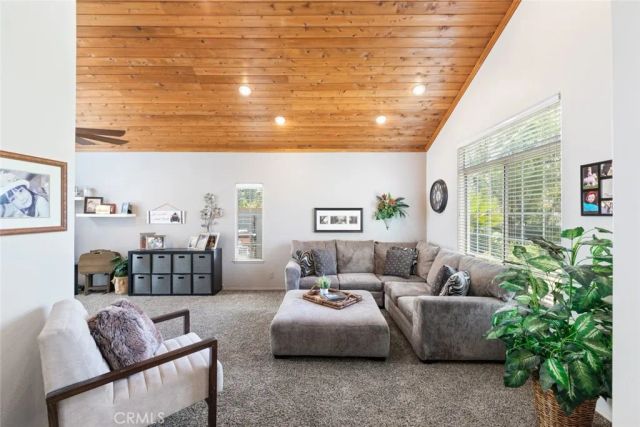 711 Lassen Drive, Corona, CA 92879