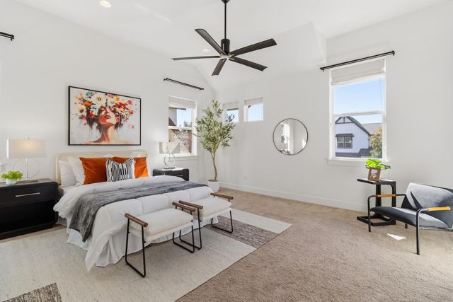 3177 Crocker Dr, Sacramento, CA 95818