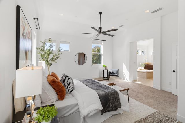 3177 Crocker Dr, Sacramento, CA 95818