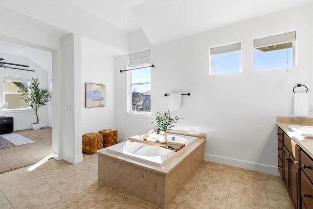 3177 Crocker Dr, Sacramento, CA 95818