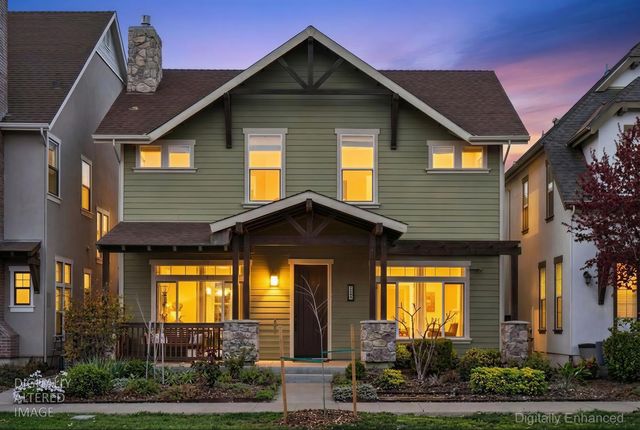 3177 Crocker Dr, Sacramento, CA 95818