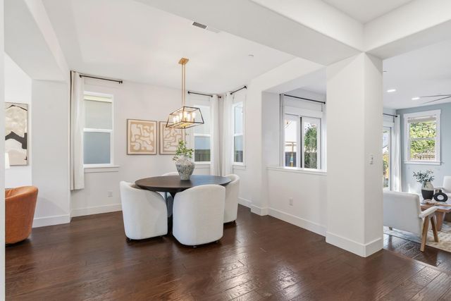 3177 Crocker Dr, Sacramento, CA 95818