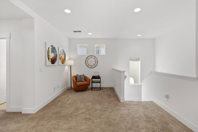 3177 Crocker Dr, Sacramento, CA 95818