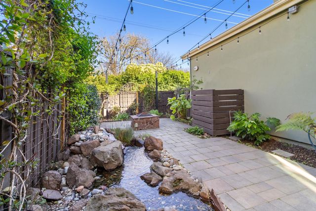 3177 Crocker Dr, Sacramento, CA 95818