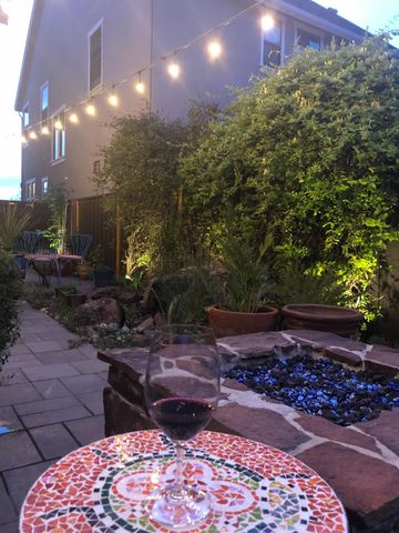 3177 Crocker Dr, Sacramento, CA 95818