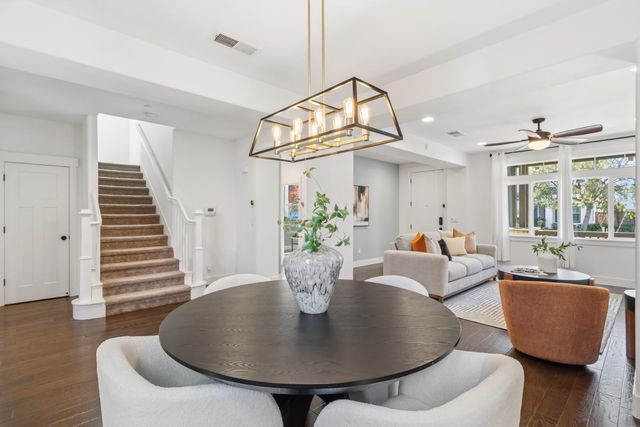 3177 Crocker Dr, Sacramento, CA 95818